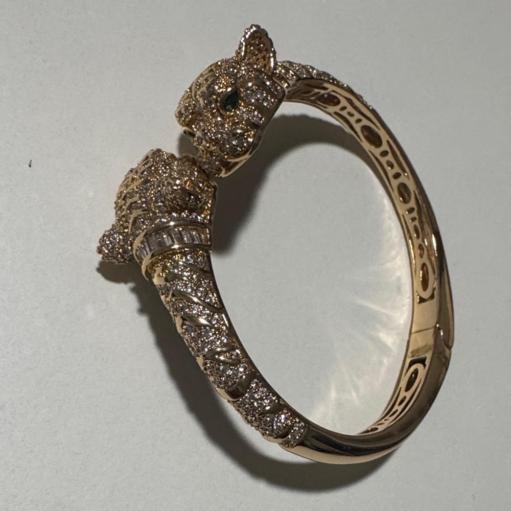 Luxurious Gold Panther Bracelet